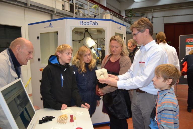 50 Jahre TechFak am Department WW gebührend gewürdigt