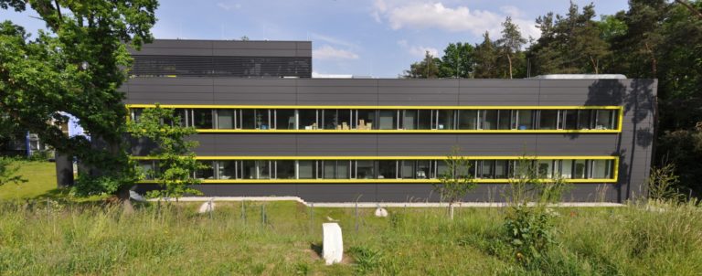 Symposium Erlangen Institute of Biomaterials and 3rd Erlangen Symposium on Biomaterials