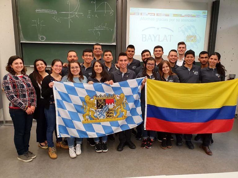 Colombian engineering students visit the department